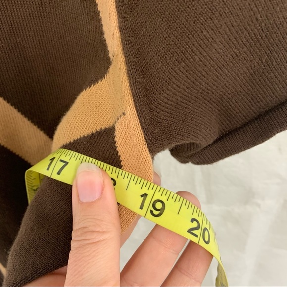 Kasper Lattice Print Top - Picture 11 of 11